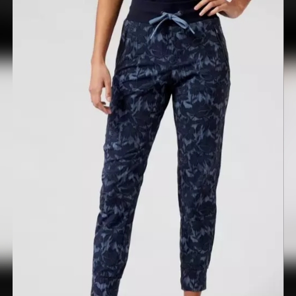 Athleta Trekkie North Printed Jogger Pants - Women's Plus Sz 12‎ Navy floral - Picture 1 of 7